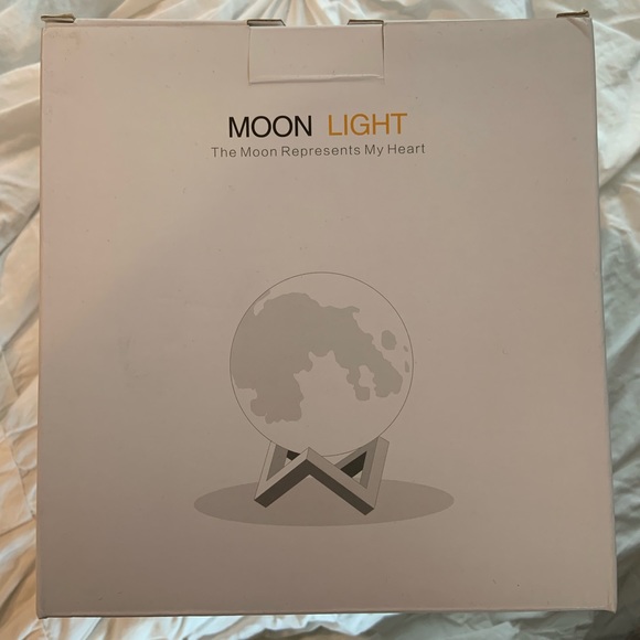 Moon Light - Picture 1 of 4